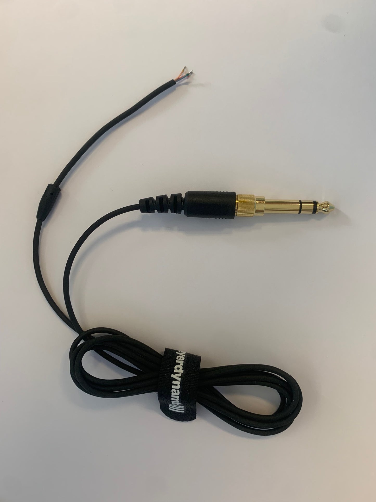 Connection cable straight (stretched), 1.5m for DT 1350 - original beyerdynamic item no. 908045